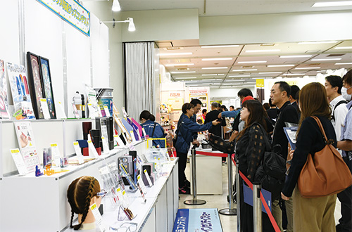 写真：新製品コンテスト　表彰式