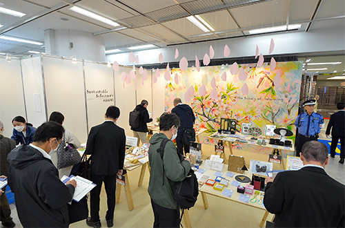写真：特別展示企画「Sustainable Novelty」